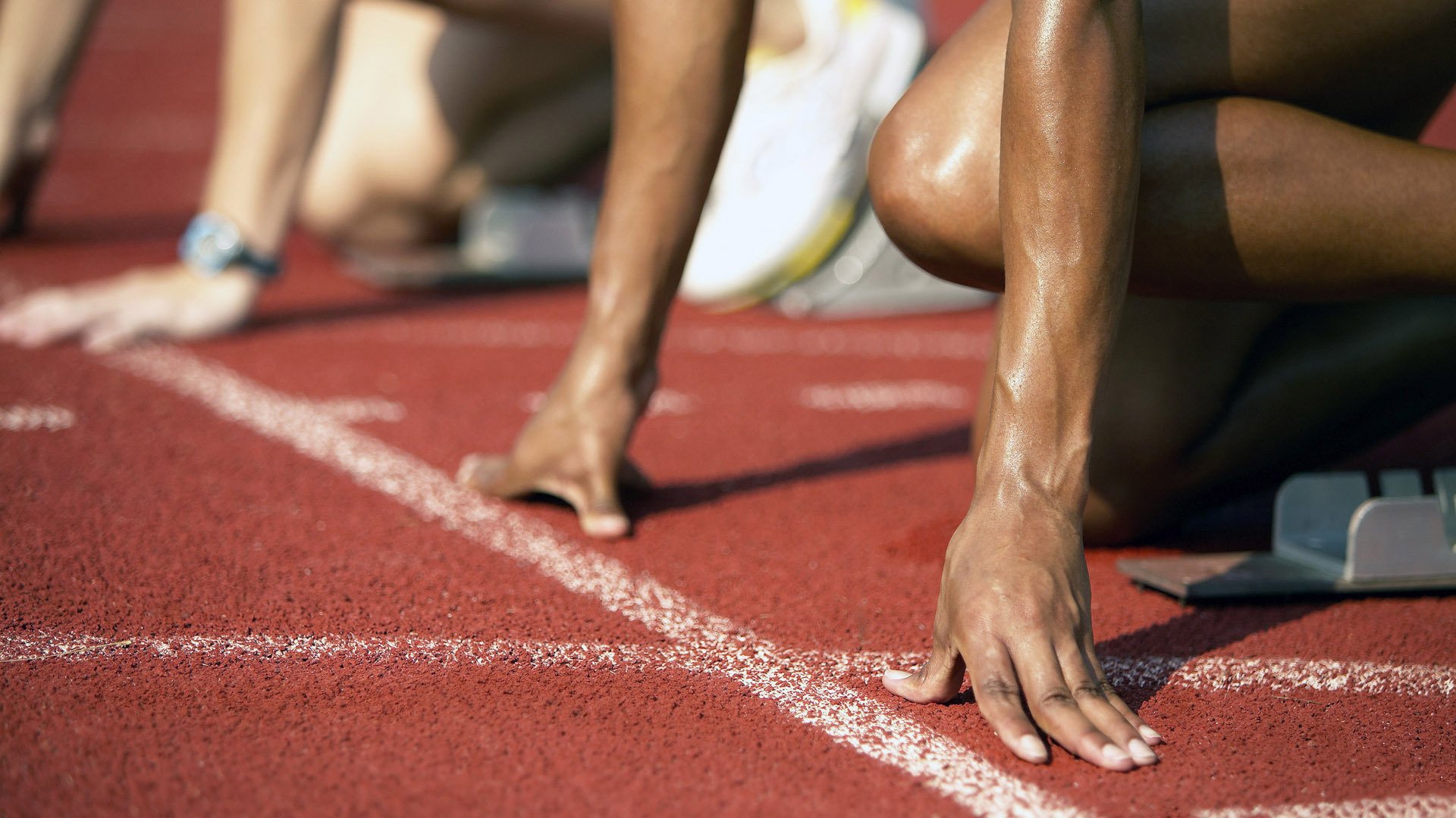 体育新闻中心启动体育赛事智能评论系统建设，体育赛事的新闻